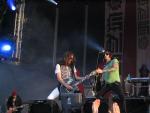 Robin Finck et Richard Fortus live à Dublin en Irlande en juin 2006