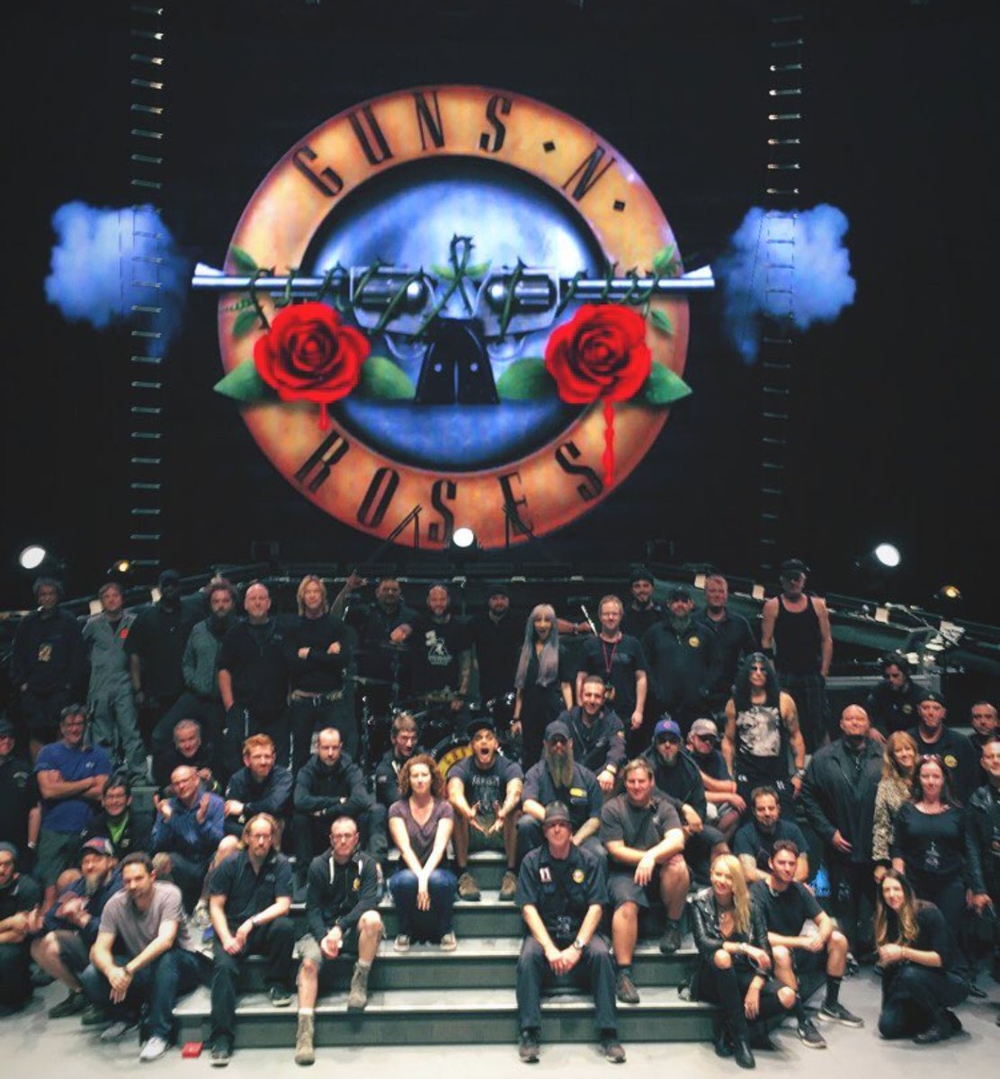 Guns n' roses los angeles forum final night tour not in this lifetime crew 2017