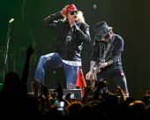 Axl corbis 2011 miami florida axl rose dj ashba