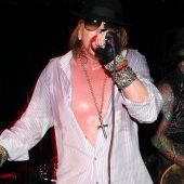 Concerts 2010 0211 newyork cbgb axl08