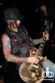 Concerts 2010 0211 newyork cbgb dj ashba05