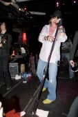 Concerts 2010 0211 newyork cbgb hd axl03