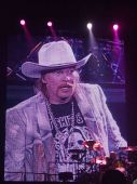 Concerts 2010 europe 1018 manchester GNR38