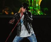 Concerts 2010 world 1201 townsville axl07