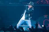 Concerts 2010 world 1207 adelaide axl02