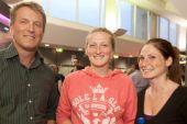 Concerts 2010 world 1207 adelaide fans02