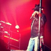 Concerts 2012 0511 moscow axl02