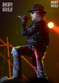 Concerts 2012 0511 moscow axl06