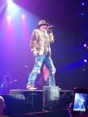 Concerts 2012 0605 paris jpcarly axl03