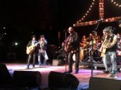 guns n' roses bridge school benefit 2012