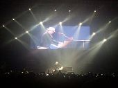 Concerts 2012 1216 jakarta axl piano01