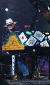 Concerts 2012 las vegas 1117 axl piano01