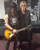 Concerts 2016 0408 lasvegas backstage slash duff