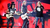 Concerts 2016 0623 detroit concert duff axl slash02