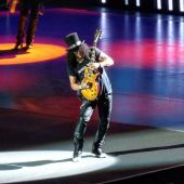 Concerts 2016 0623 detroit concert slash01