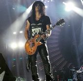 Concerts 2016 0623 detroit concert slash04