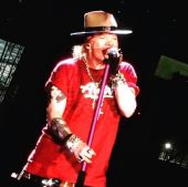Concerts 2016 0723 east rutherford concert axl01