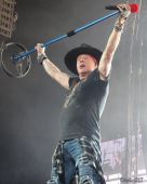 Concerts 2016 1129 mexico axl05