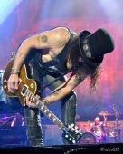 Concerts 2016 1130 mexico slash04