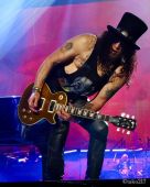 Concerts 2016 1130 mexico slash05