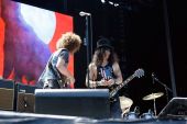 Concerts 2017 0211 sydney wolfmother slash03