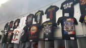 Concerts 2017 0707 paris merch01