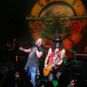 Concerts 2017 0720 nyc gnr01