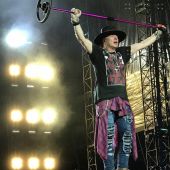 Concerts 2017 0816 buffalo axl01