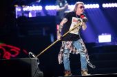 Concerts 2018 1108 jakarta axl01
