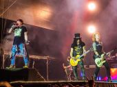 Concerts 2018 1117 taipei concert axl slash duff