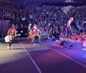 Concerts 2023 1014 seattle stage01.