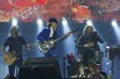 Concerts axldc 20160513 marseille axl angus01