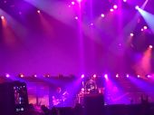 Concerts axldc 20160513 marseille skippy phone axl rose01