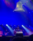 Concerts axldc 20160513 marseille skippy phone axl rose02