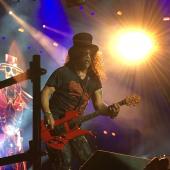 0&url=/concerts/2016/0701 chicago/slash04
