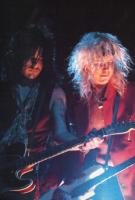 Gilby Clarke et Duff McKagan live en 1992