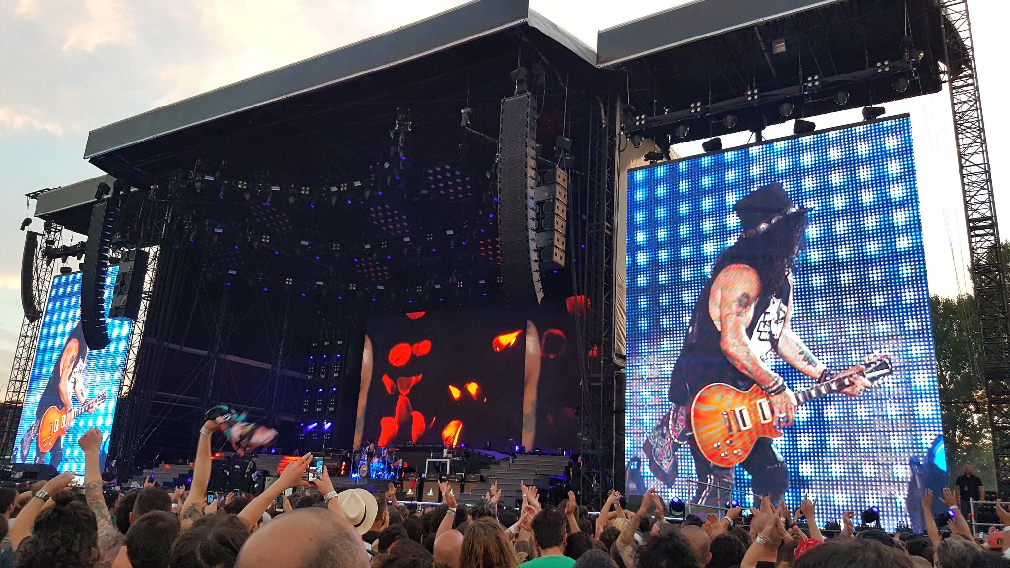 slash imola 2017 guns n roses