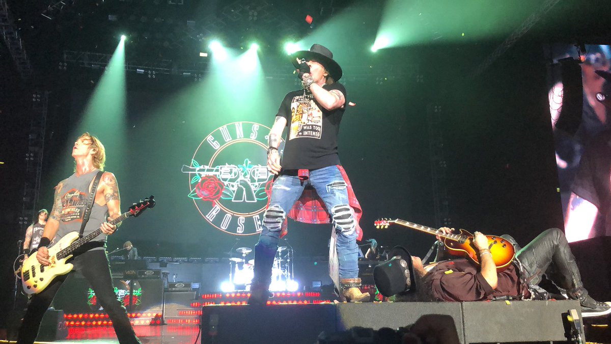 duff axl slash live hong kong 2018