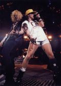 Duff McKagan et Axl Rose live aux USA en 1991