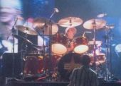 Concerts 2002 0814 hongkong retouche brain1
