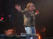 Concerts 2006 05 07 europe 0620 paris ludovic axl04web