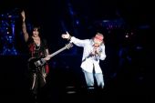 Concerts 2009 1211 taipei richard axl01