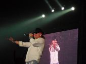 Concerts 2009 1213 seoul axl02