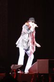 Concerts 2009 1216 osaka axl02