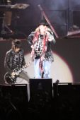 Concerts 2009 1216 osaka axl06