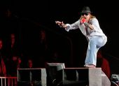 Concerts 2010 0113 winnipeg axl09