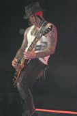 Concerts 2010 0113 winnipeg dj ashba04