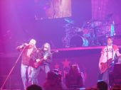 Concerts 2010 0117 edmonton axl ron tommy01