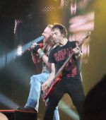 Axl Rose et Tommy Stinson live au Canada en 2010