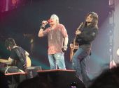 Concerts 2010 0117 edmonton richard axl ron01